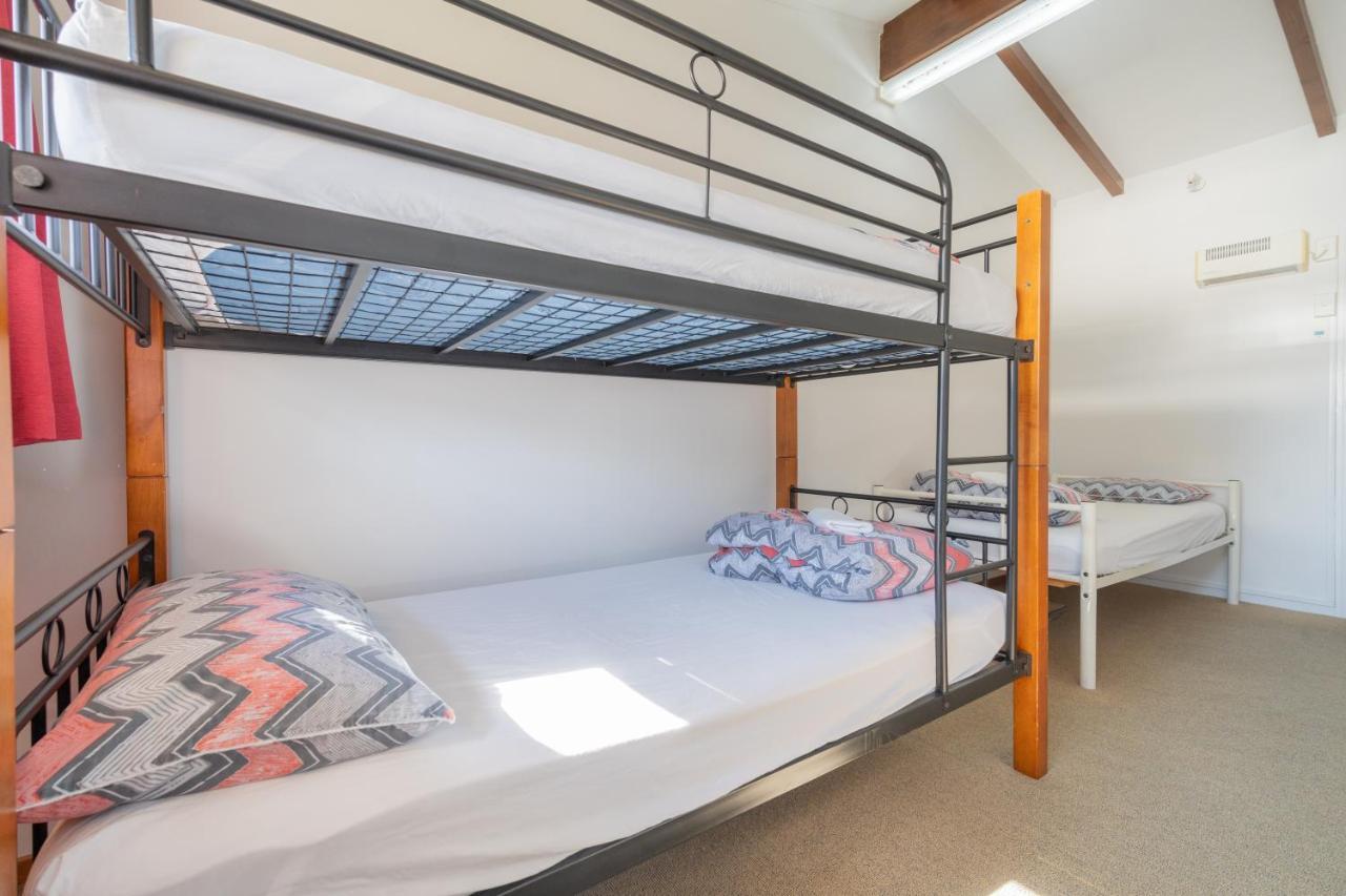 Te Anau Central Backpackers Екстериор снимка