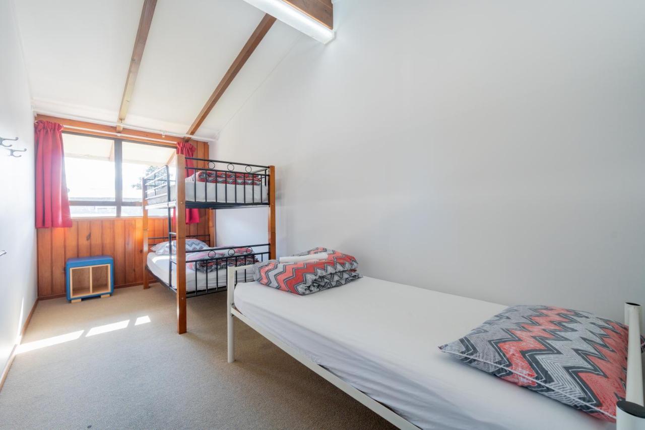 Te Anau Central Backpackers Екстериор снимка